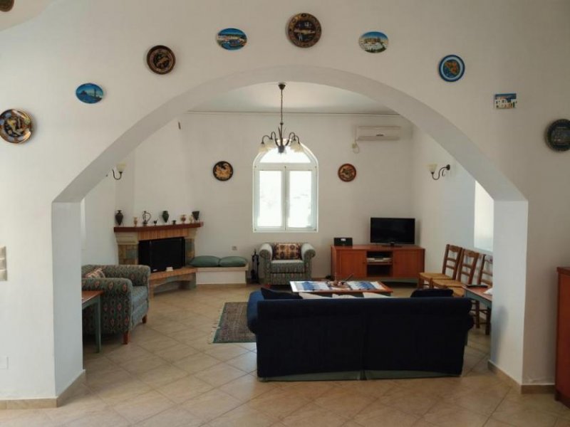 Varipetro Kreta, Varipetro: Traditionelle Villa in der Nähe von Chania zu verkaufen Haus kaufen